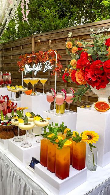 Mocktail party decor