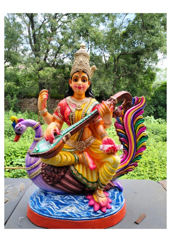 Statue 24