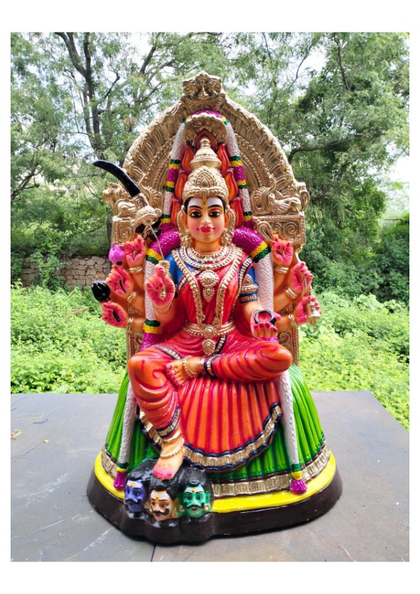 Statue 8
